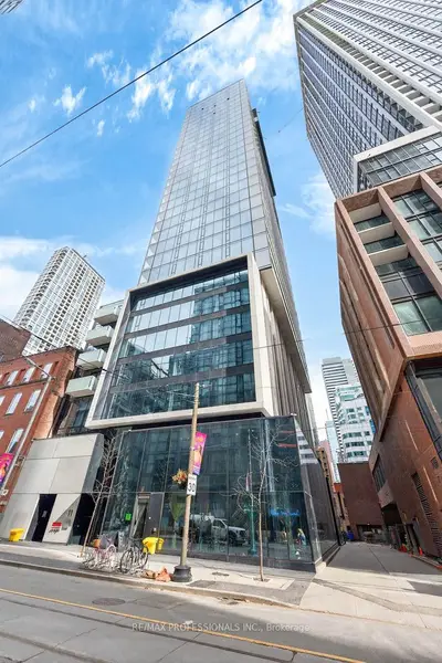 11 Charlotte Street 805, Toronto C01, On M5v 2h5