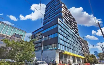 195 MCCAUL Street 905, Toronto C01, ON M5T 1W6