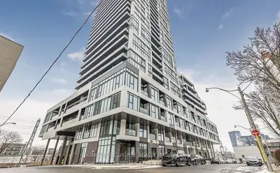 5 Defries Street 816, Toronto C08, ON M5A 0W7