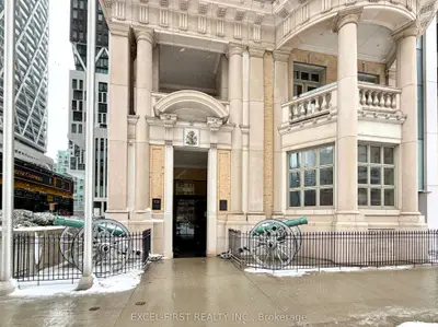 426 University Avenue 2206, Toronto C01, On M5g 1s9