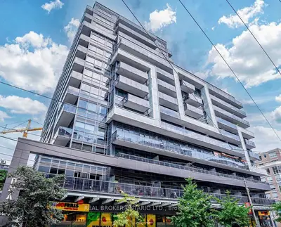 1030 King Street W 223, Toronto C01, ON M6K 0B4