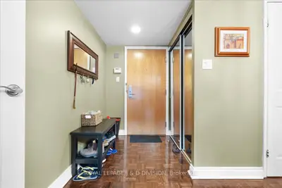 35 Church Street 302, Toronto C08, ON M5E 1T3