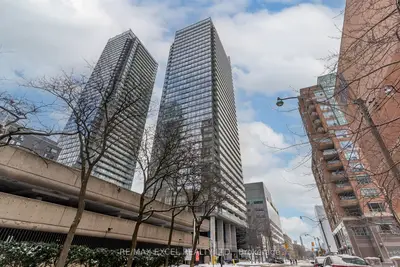 37 Grosvenor Street 2806, Toronto C01, On M4y 3g5