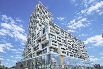8 Hillsdale Avenue E 1133, Toronto C10, ON M4S 0B2