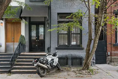 50 Stewart Street, Toronto C01, ON M5V 1H6