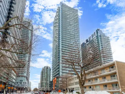 110 Broadway Avenue 1910S, Toronto C10, ON M4P 1V7