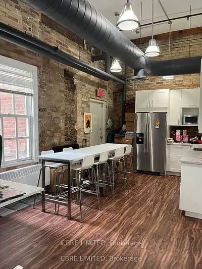 2 Berkeley Street 310, Toronto C08, On M5a 4j5