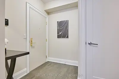 88 Cumberland Street 401, Toronto C02, ON M5R 1A3