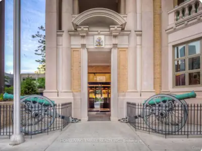 426 University Avenue 2703, Toronto C01, On M5g 1s9