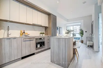 6 Greenbriar Road 307, Toronto C15, On M2k 0h6