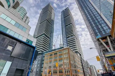 125 Blue Jays Way 4103, Toronto C01, ON M5V 0N5