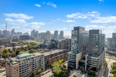 36 Lisgar Street 906e, Toronto C01, On M6j 0c7