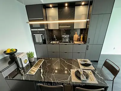 11 Yorkville Avenue 4001, Toronto C02, ON M4W 1L2