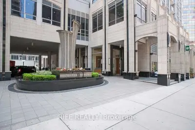 763 Bay Street 4107, Toronto C01, ON M5G 2R3