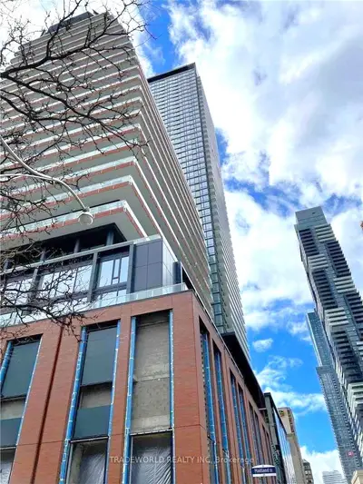 18 Maitland Terrace 1704, Toronto C08, On M4y 0h2