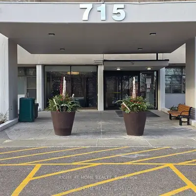 715 Don Mills Road 2504, Toronto C11, ON M3C 1S5
