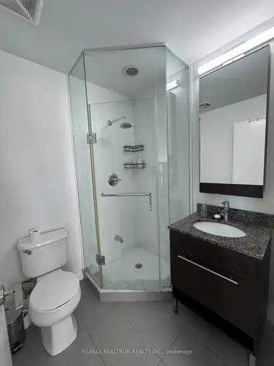 500 Sherbourne Street 704, Toronto C08, ON M4X 1L1
