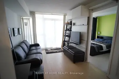 15 Iceboat Terrace 3010, Toronto C01, ON M5V 4A5