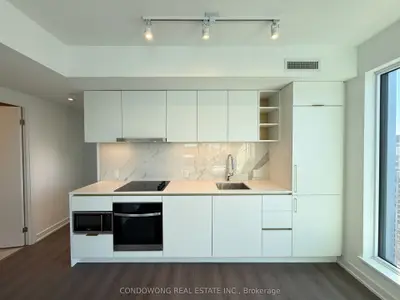 8 Wellesley Street W 3703, Toronto C01, ON M4Y 0J5