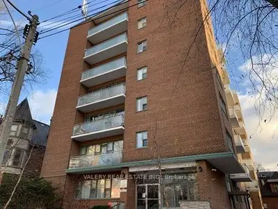 161 St. George Street 307, Toronto C02, ON M5R 2M3