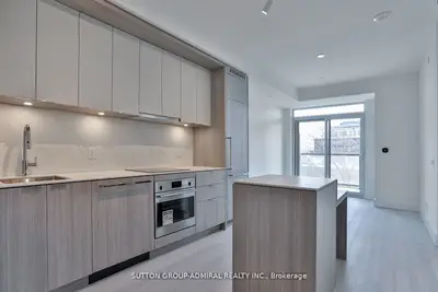 6 Greenbriar Road E 317, Toronto C15, On M2k 0h6