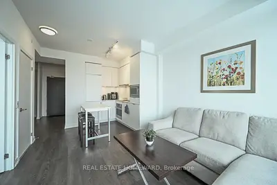 7 Golden Lion Heights 1702, Toronto C14, ON M2M 0C1
