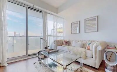 15 Grenville Street 4202, Toronto C01, ON M4Y 0B9