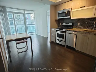 36 Lisgar Street 1011W, Toronto C01, ON M6J 3G2