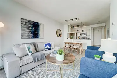 10 Navy Wharf Court 2001, Toronto C01, ON M5V 3V2