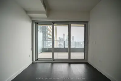 3 Concord Cityplace Way 5007, Toronto C01, ON M5V 0X4