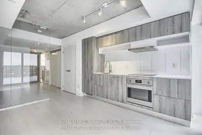 5 Soudan Avenue 816, Toronto C10, On M4s 1v5