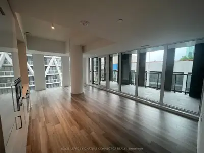 238 Simcoe Street 1808, Toronto C01, On M5t 3b9