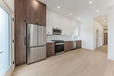 712 Eglinton Avenue E PH, Toronto C11, ON M4G 2K7