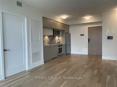 585 Bloor Street E 4221, Toronto C08, ON M4W 0B3