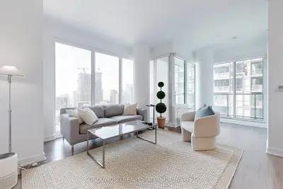 115 Blue Jays Way 3703, Toronto C01, ON M5V 0N4