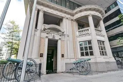 426 University Avenue 3807, Toronto C01, ON M5G 1S9