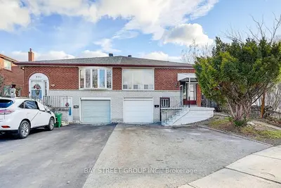 269 Shawnee Circle Upstairs, Toronto C15, On M2h 2y3