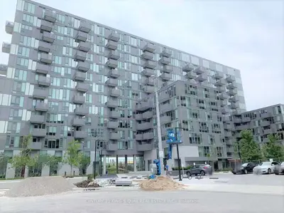38 monte kwinter Court 215, Toronto C06, ON M3H 0E2