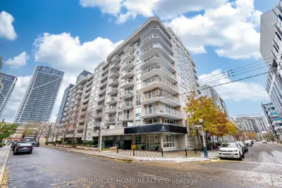 18 Stafford Street 602, Toronto C01, ON M5V 3W4