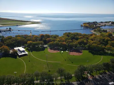 219 Fort York Boulevard 3609, Toronto C01, ON M5V 1B1
