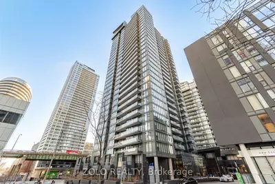 70 Queens Wharf Road 2111, Toronto C01, ON M5V 0J2