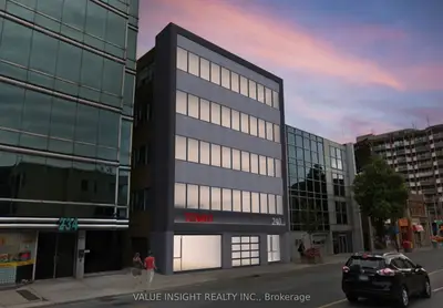 240 Eglinton Avenue E 302, Toronto C10, On M4p 1k8