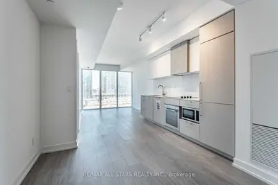 19 Western Battery Road 910, Toronto C01, On M6k 0e3