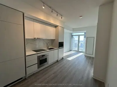 180 Front Street E 3508, Toronto C08, ON M5A 0K9