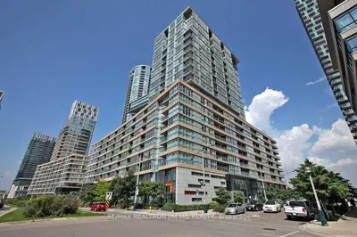 10 Capreol Court 823, Toronto C01, ON M5V 4B3