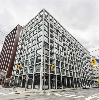 39 Brant Street 703, Toronto C01, ON M5V 0M8