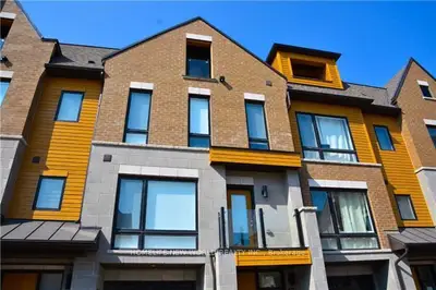 15 Kenneth Wood Crescent, Toronto C14, On M2n 0k3