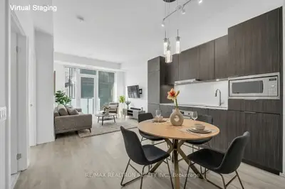 7 Golden Lion Heights N643, Toronto C14, ON M2M 0C1