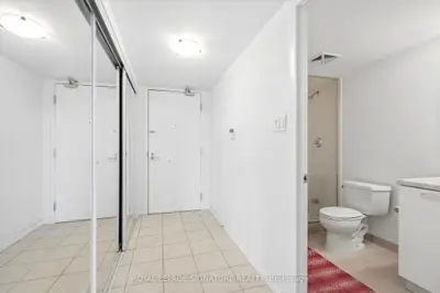 37 Grosvenor Street 1607, Toronto C01, ON M4Y 3G5