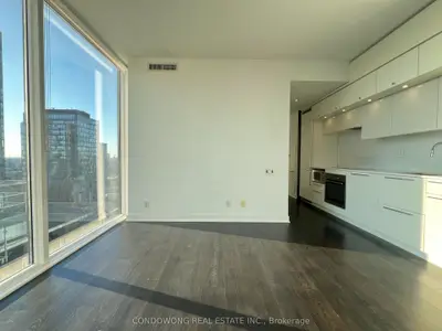 15 Grenville Street 2703, Toronto C01, On M4y 0b9